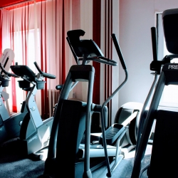 life fitness andyho warhola 28 medzilaborce fitnescentrum na e-fitko.sk